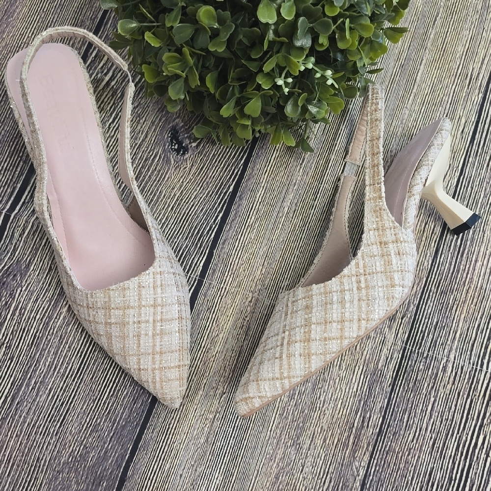 🌸SHEIN SLINGBACK KITTEN HEEL IN CREAM